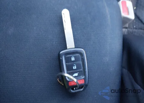 2015 Honda Cr-V Lx z USA, uszkodzony, nr VIN 5J6RM4H34FL050774